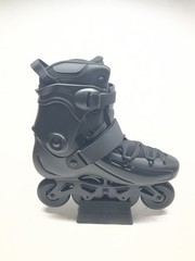 FR FRX 80 Skates Black 13.0 (47)