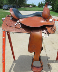 Cicle Y Saddle – 17″ – Park and Trail – Wide – Full Quarter Horse Bars – 2010