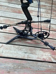 Mathews VXR 28 Right Handed 60-70 lbs 28” draw length (Loaded)