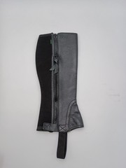 One Ariat Women’s Breeze Chap Black Leather Sz MS 10005943 Worn 1x MINT