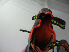 La Sportiva Tarantulace Rock climbing shoes 10.5 size