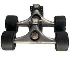 Gullwing Charger Longboard Skateboard Trucks Set of 2 Used
