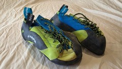 2 Pair of Scarpa Mago Lace Climbing Shoes (Size 40.5EU, 7-2/3M, 8-2/3W)