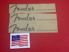3-Piece Rub-on Metal Guitar Logo Decal Sticker For Fender STRATOCASTER Free flag