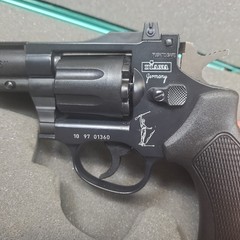 Rare Diana 6″ R357 .177/4.5 Co2 pellet Bb pistol Revolver With Case
