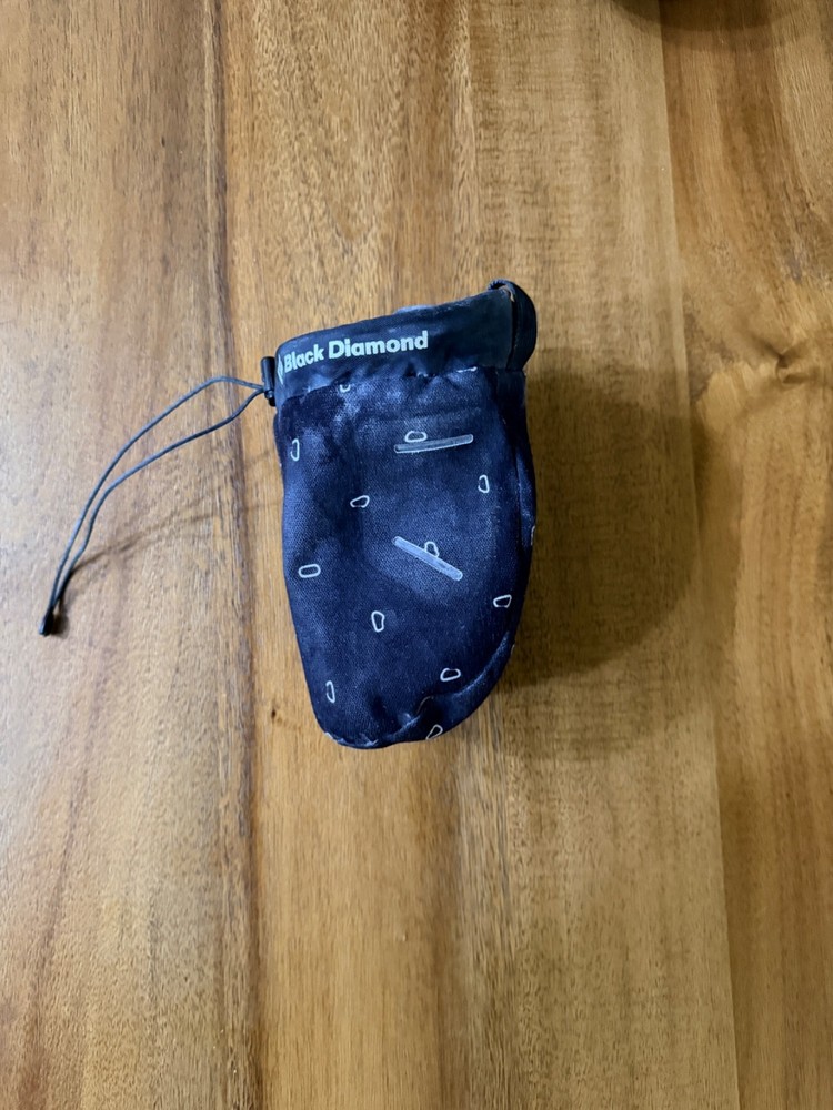 Black Diamond Small Rock Climbing Gym Chalk Bag Black M/L
