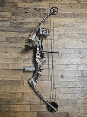 Martin Archery Threshold RH Bow Hunting Compound Bow Camo 40-50lb 25-31in