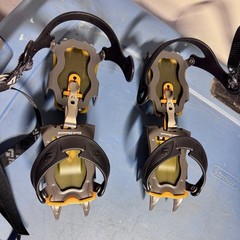 Black Diamond Contact Strap Crampons ￼