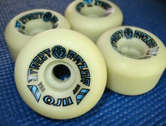 Vintage Santa Cruz OJII STREET RAZOR Skateboard Wheels, 60mm 92A, 1980s NOS!