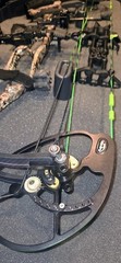 Bowtech btx 31, rh 70# 27-31 in draw, 350fps, brand new string and cable