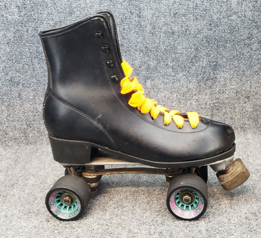Vintage Mens Black Roller SKATE Wheels Size 11 – Chicago Trophy – Vapor Lites