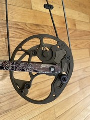 Elite Archery Answer Right Hand Camo Compound Bow 70lb