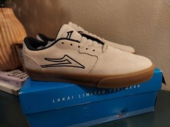 NEW Skate Lakai Shoes Cardiff – White/Gum Suede. US Men’s size 08. Originals.