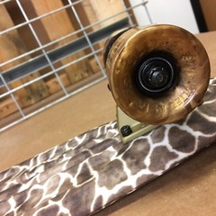 New Globe Bantam Graphics ST Giraffe Complete Skateboard – 23in