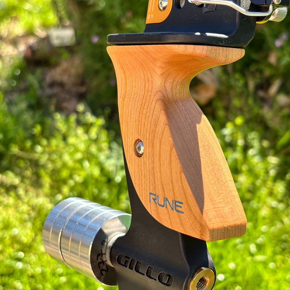 Rune Onyx, premium wood grip for recurve bow, barebow, olympic