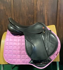 Albion Legend K2 Jumping Imported English Saddle Black Leather 18″ MW