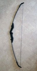 Recurve Bow 57″ Inch Longbow with a 16″ Inch Ambidextrous Handle