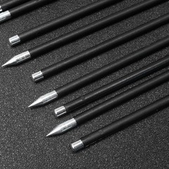 Black 16.5cm Carbon Mix Short Arrows – 6mm, Fletchless, Metal Tip for Slingshot