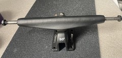 Gullwing Charger 50° 10″ Axle black/Longboard Trucks (Set of 2)