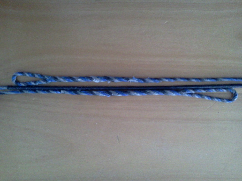 Hand Twisted 3-ply B-55/Dacron Flemish Bow string for any recurve or longbow