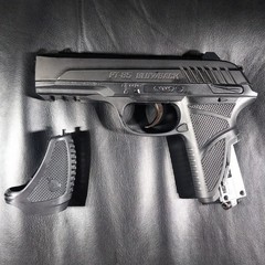 Gamo PT-85 .177 CO2 Blowback Action Pellet Pistol W/ Extra Magazines & Pellets