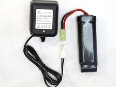 Airsoft Charger & Battery 1100mAh 8.4v Mini Tamiya Plug for Electric Airsoft Gun