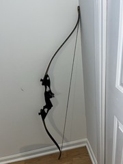 Muzzy Addict Recurve Bow 58” 40lb Takedown Bow Bowfishing