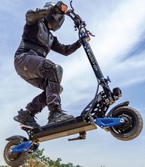 NFC Electric Scooter 2*2500W Dual Motor 50MPH 55Miles 60V 25Ah Off-Road US 5000W