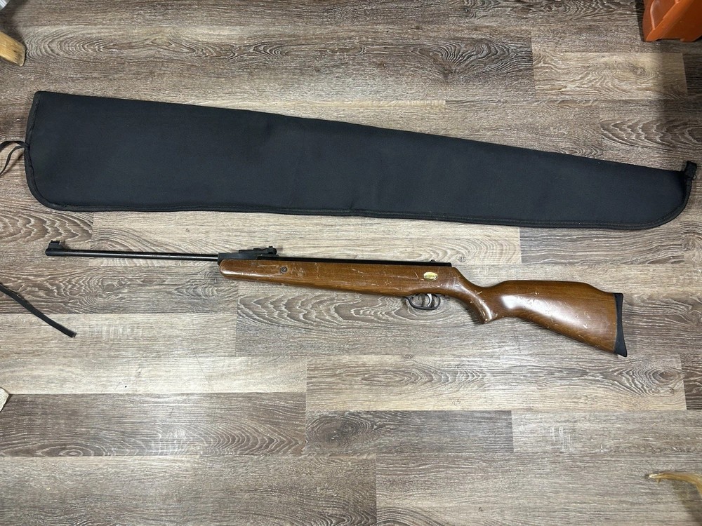 BEEMAN RS2, Sportsman Series .22 Pellet rifle Non Original Sight