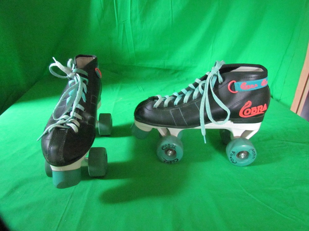 Roller Derby Cobra 340 Roller Quad Skates Size 7 (US) Black/Teal Nice Condition