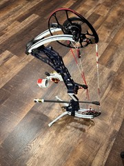 Mathews ARC 30 1776 Special Edition