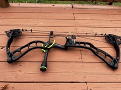 Prime Centergy Bow. RH. 60-70lbs draw