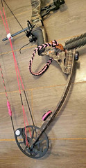 MATHEWS MISSION BOW RIGHT HAND fully loaded 25-30″ Set at 26″ 15-70lbs