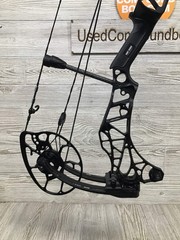 Used Mathews Lift X 29.5 Right Hand Black Bow 29/70