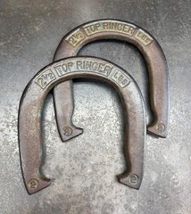 Vintage 2 1/2 Lb Top Ringer Horseshoes Blue / Red