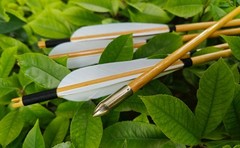 12Pcs Handmade Traditional Hunting 33″ Wooden Arrow LongBow With Broadheads Tips