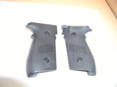 Sig Sauer P228 Air Gun – Grips, Plastic