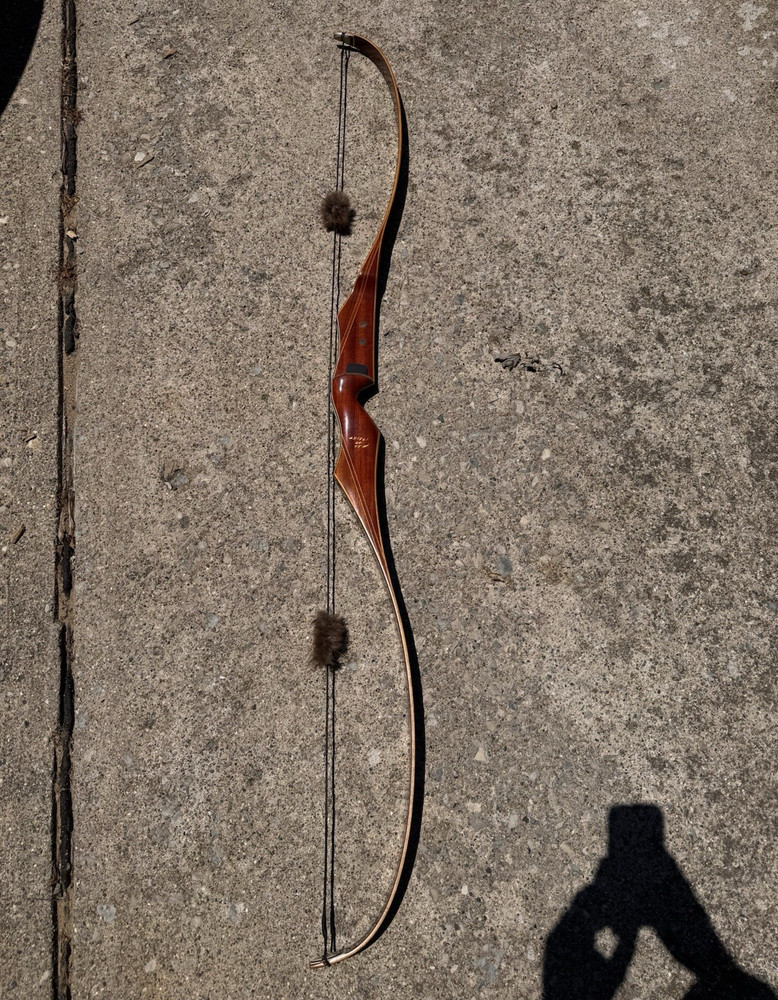 Bear Archery Kodiak Recurve Bow 64in 45lb @ 28in Right Hand Wood Brown