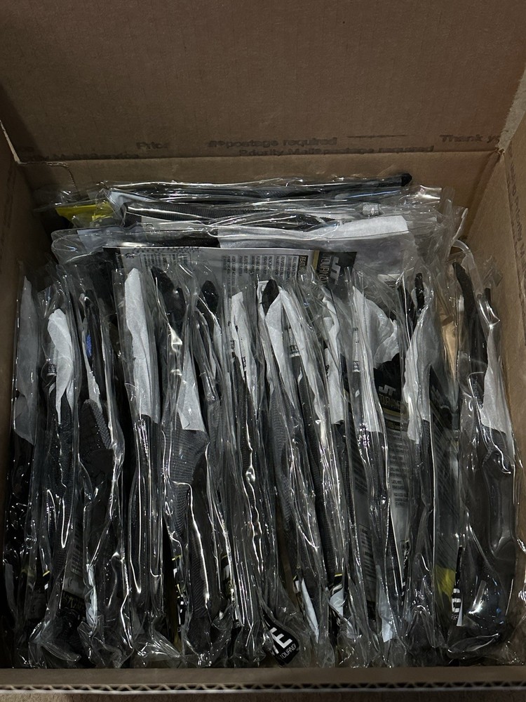 17 Pairs of JT Paintball Tournament Gloves Size Medium