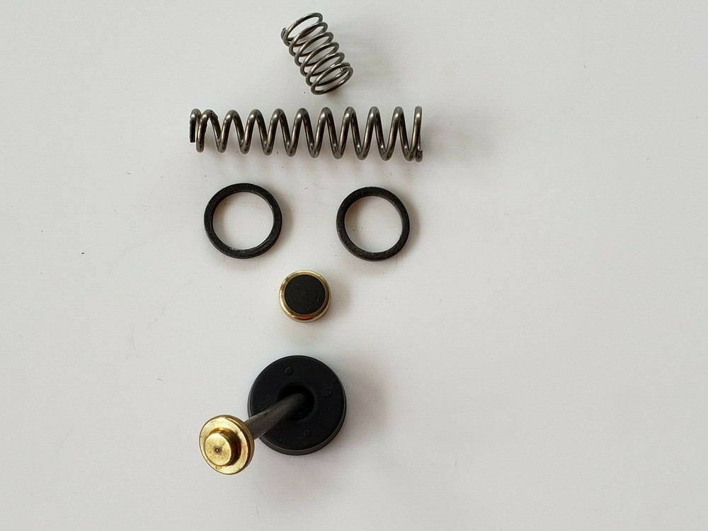 Benjamin 3100, 310,312,317,710,720 & early 340,342,347 wit hole in cup seal kit.