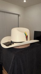 CL HATS White Western Cowboy Hat with Black Band and Multicolor Feather