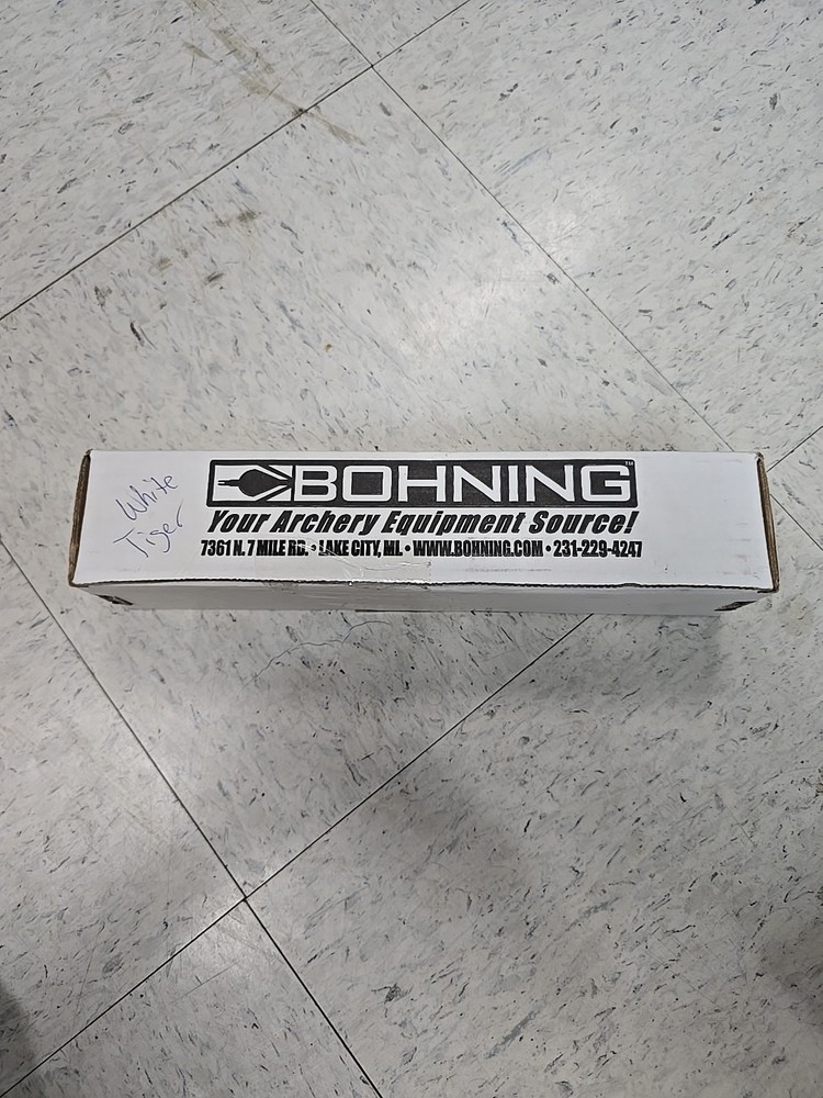 Brand New Unopened 500 Count Bohning Blazer Vanes In White Tiger