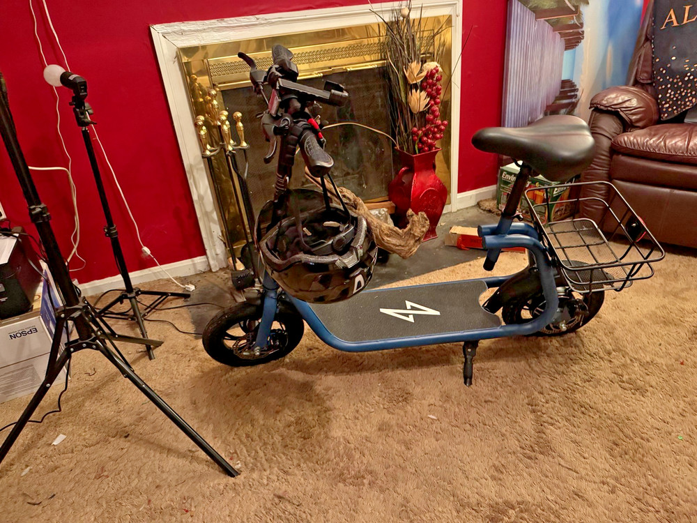 Phantomgogo R1 Scooter Commuter Bike w/ Accessories – Local Pickup! Barley Used