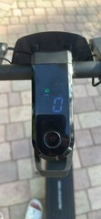 NIU KQi300P Black Electric Scooter Adults Digital Display Headlight 20 mph