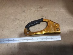 SOG Model ce1282 Ascension Rope Ascender Aluminum D Shape