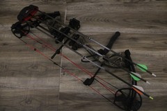 Blackout Intrigue XST Compound Bow 70Lb