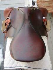 16.5» NARROW HENRI DE RIVEL ADVTG CC JUMP ENGLISH SADDLE w NEW LEATHERS & IRONS