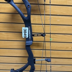 Item 3849 – PSE Archery Compound Bow – Mach 30 – RH – Black – #70 – 24.5”-30” DL