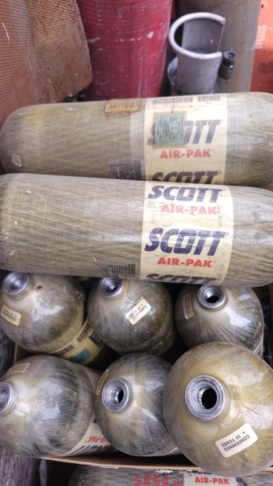 Scott Bottle Cylinder 10009671 Tank L45M-18 30 Minutes 4500 PSI Without Valve