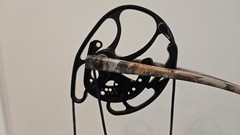 Martin Archery 2013 Alien Compound Bow Package QAD HHA Case Arrows Release